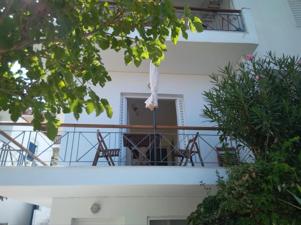 Armenistis Apartment ภายนอก รูปภาพ